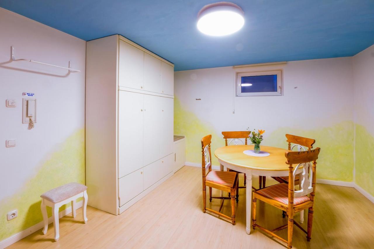 Apartment Zum Engelreich Ruhig, Laendlich, Stadtnah *