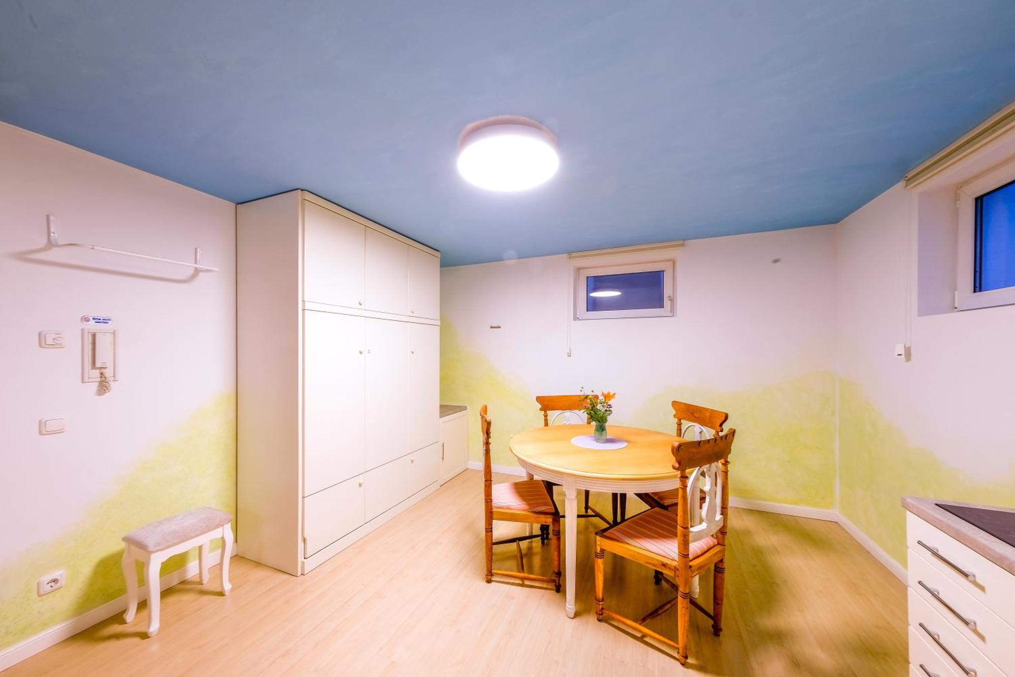 Appartement Zum Engelreich Ruhig, Laendlich, Stadtnah